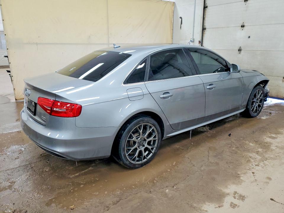79114605 :رقم المزاد ، WAUFFAFL3FN020557 vin ، 2015 Audi A4 مزاد بيع