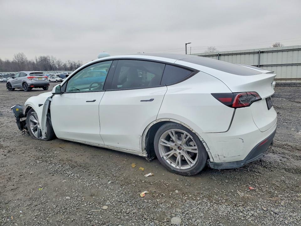 41920226 :رقم المزاد ، 7SAYGDEE7NF562287 vin ، 2022 Tesla Model Y مزاد بيع