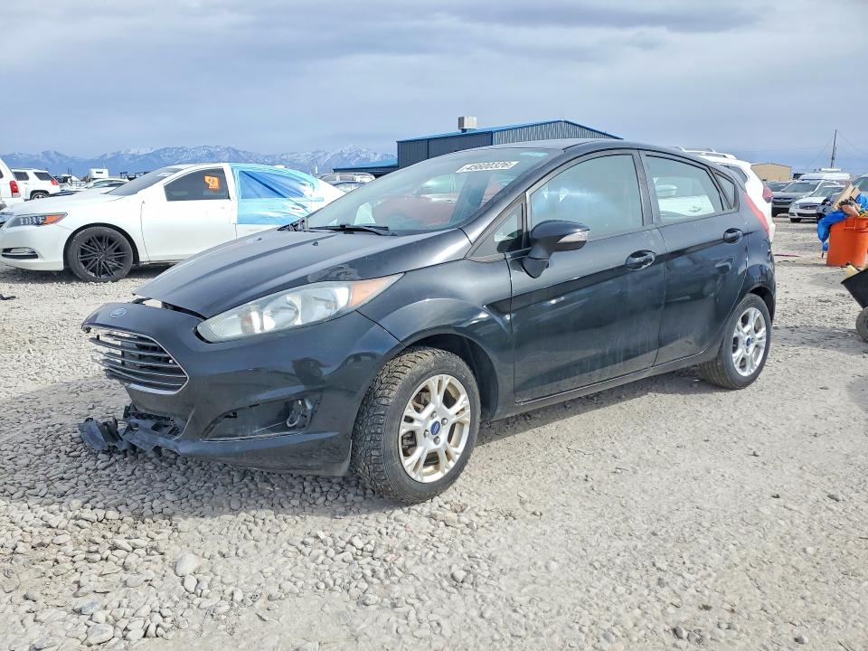 45600326 :رقم المزاد ، 3FADP4EJ3FM101499 vin ، 2015 Ford Fiesta مزاد بيع