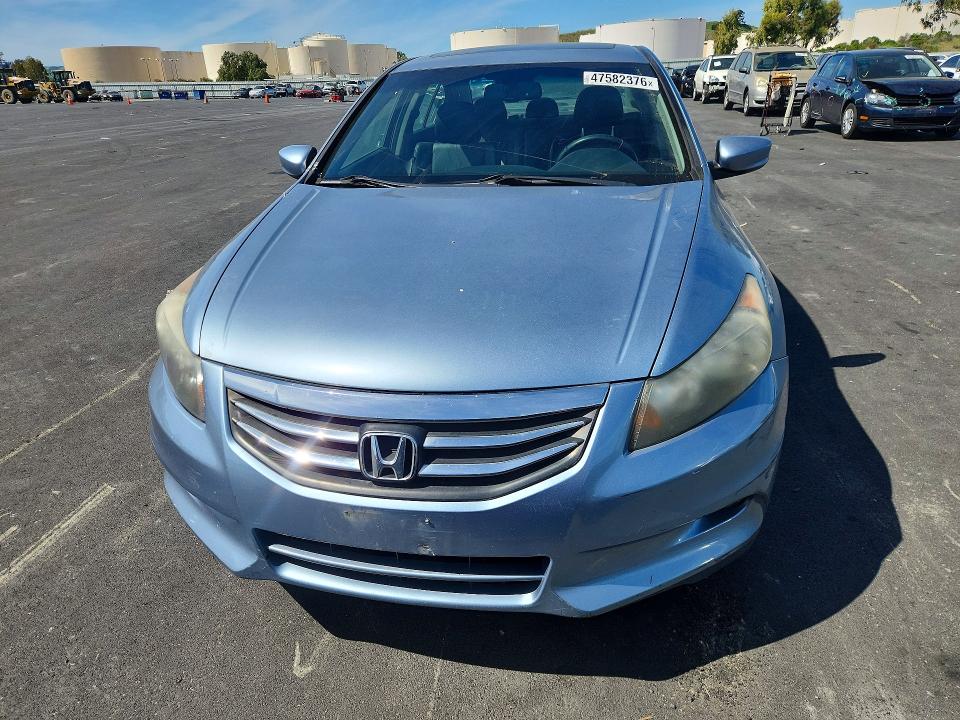 2012 Honda Accord მანქანა იყიდება აუქციონზე, vin: 1HGCP3F85CA006464, აუქციონის ნომერი: 47582376