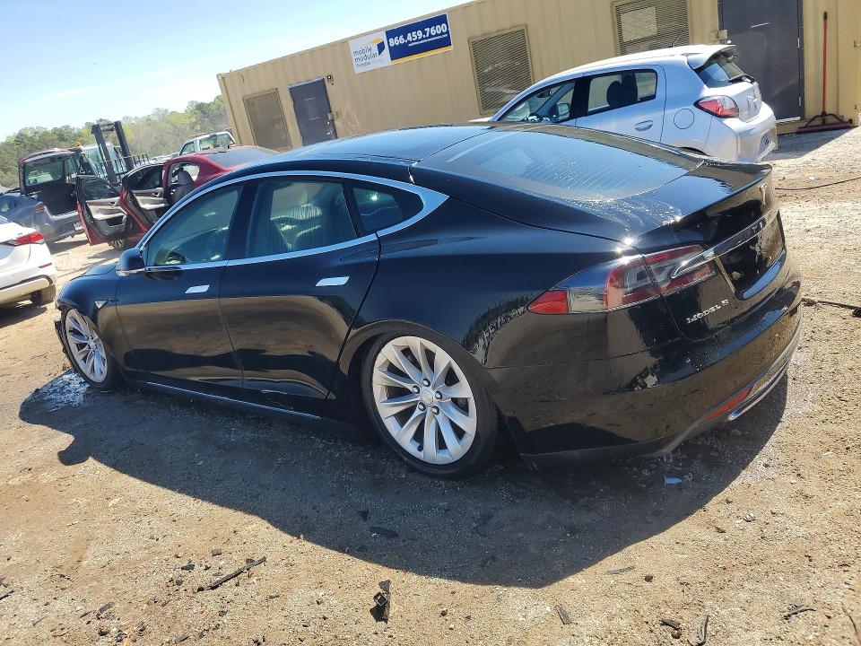 2013 Tesla Model S მანქანა იყიდება აუქციონზე, vin: 5YJSA1DP4DFP06673, აუქციონის ნომერი: 46010926
