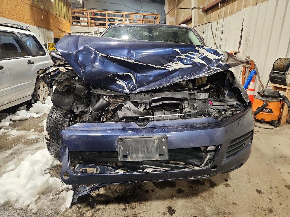 Aukcja sprzedaży 2011 Volkswagen Touareg, vin: WVGFK9BP9BD007393, numer aukcji: 45880226