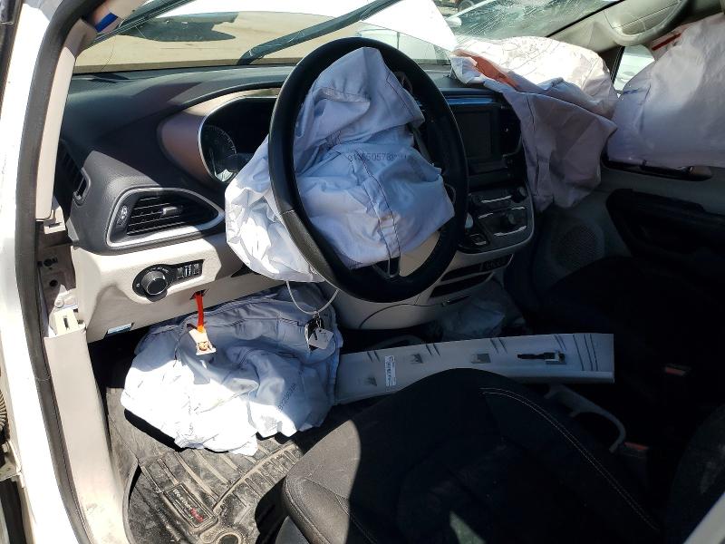 46948016 :رقم المزاد ، 2C4RC1CG2PR588142 vin ، 2023 Chrysler Voyager مزاد بيع