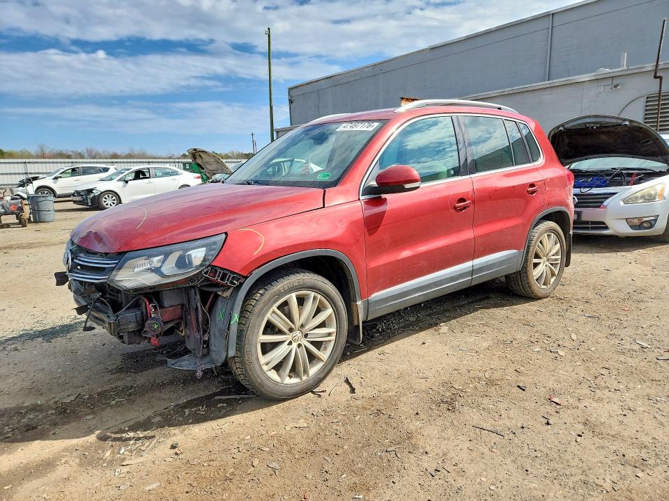 2016 Volkswagen Tiguan მანქანა იყიდება აუქციონზე, vin: WVGBV7AX2GW076207, აუქციონის ნომერი: 47497176