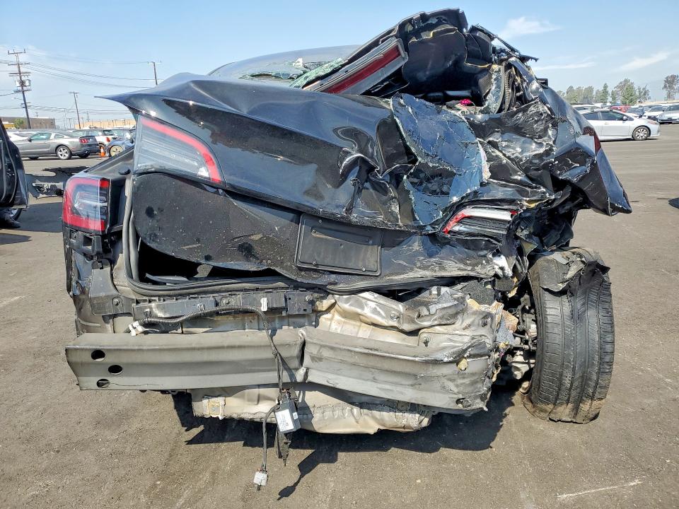 79940805 :رقم المزاد ، 5YJ3E1EAXPF663884 vin ، 2023 Tesla Model 3 مزاد بيع