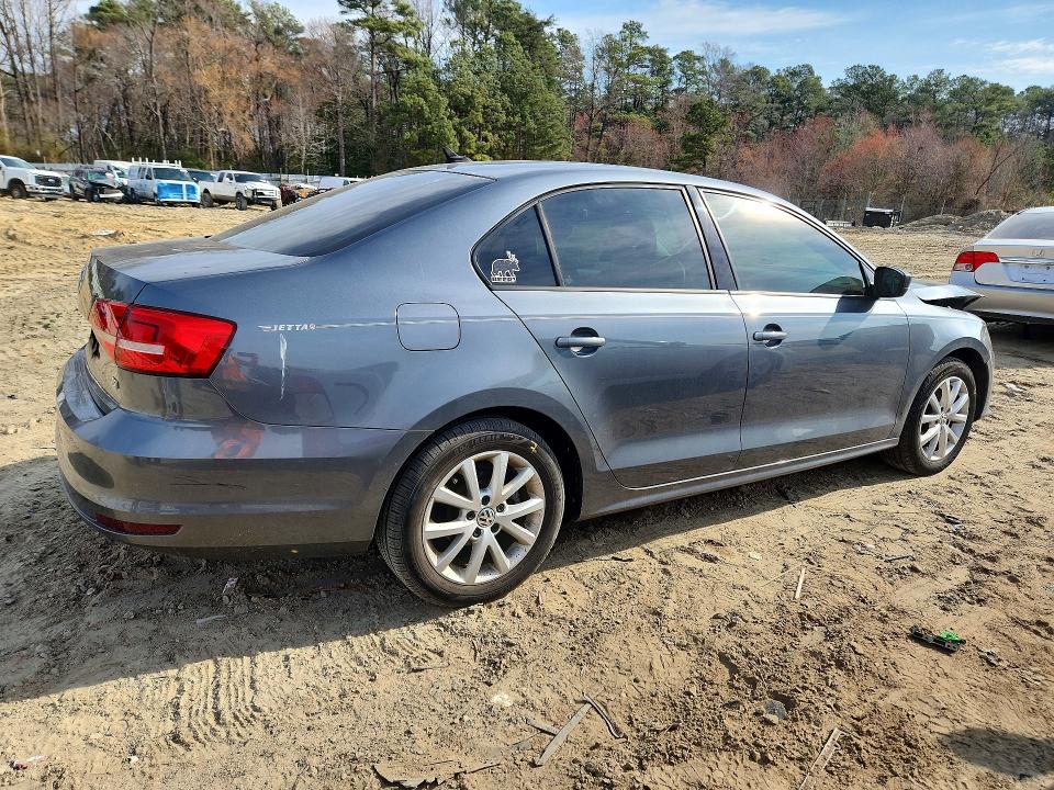 42045556 :رقم المزاد ، 3VWD17AJ9FM275089 vin ، 2015 Volkswagen Jetta مزاد بيع