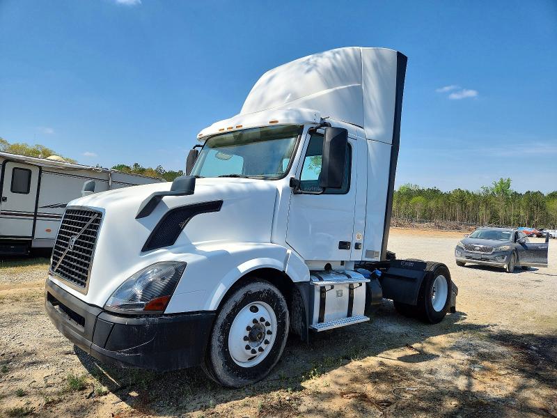 2018 Volvo Vnl მანქანა იყიდება აუქციონზე, vin: 4V4N39TG4JN892501, აუქციონის ნომერი: 46198766