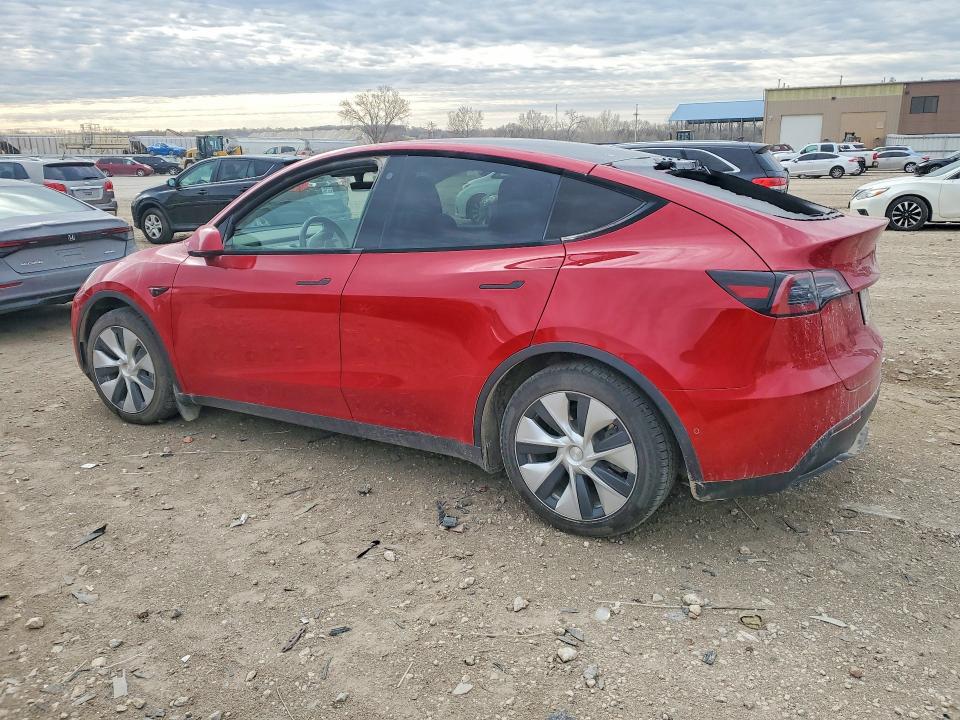 2021 Tesla Model Y მანქანა იყიდება აუქციონზე, vin: 5YJYGDEE0MF131365, აუქციონის ნომერი: 47625226