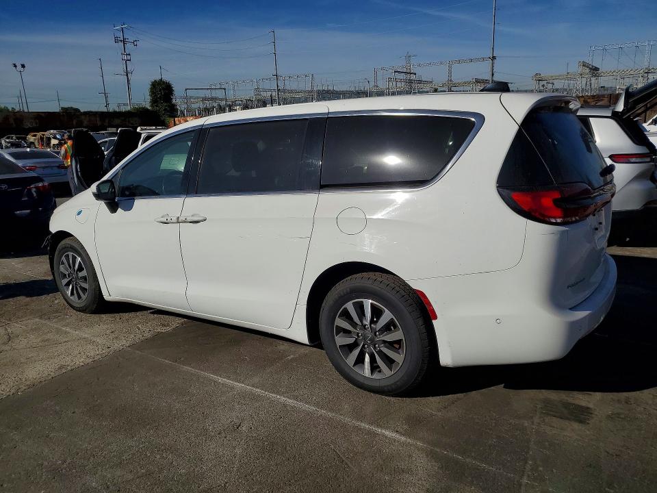 2023 Chrysler Pacifica მანქანა იყიდება აუქციონზე, vin: 2C4RC1L78PR579817, აუქციონის ნომერი: 79660425