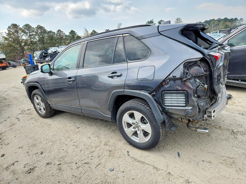 47342866 :رقم المزاد ، 2T3P1RFV6MC213556 vin ، 2021 Toyota Rav4 مزاد بيع