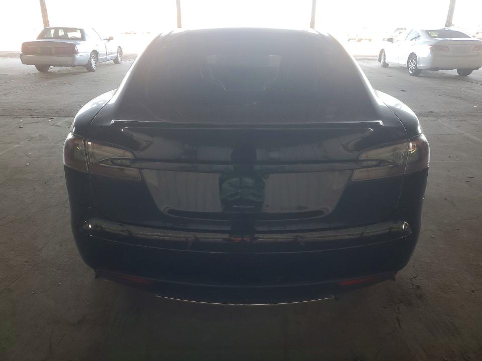 Продажа на аукционе авто 2015 Tesla Model S, vin: 5YJSA4H49FF084026, номер лота: 46340726