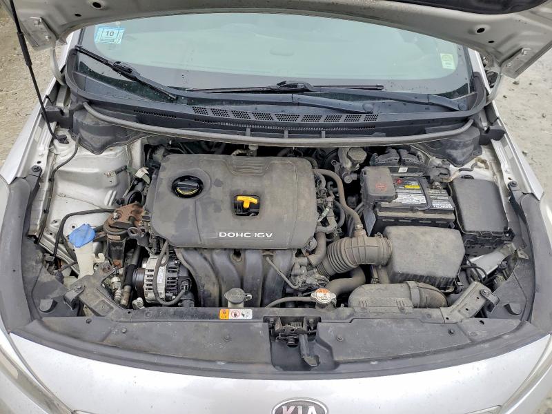 46592576 :رقم المزاد ، 3KPFL4A7XJE172212 vin ، 2018 Kia Forte مزاد بيع