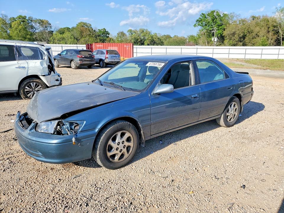 47268766 :رقم المزاد ، 4T1BF22K91U970808 vin ، 2001 Toyt Camry مزاد بيع
