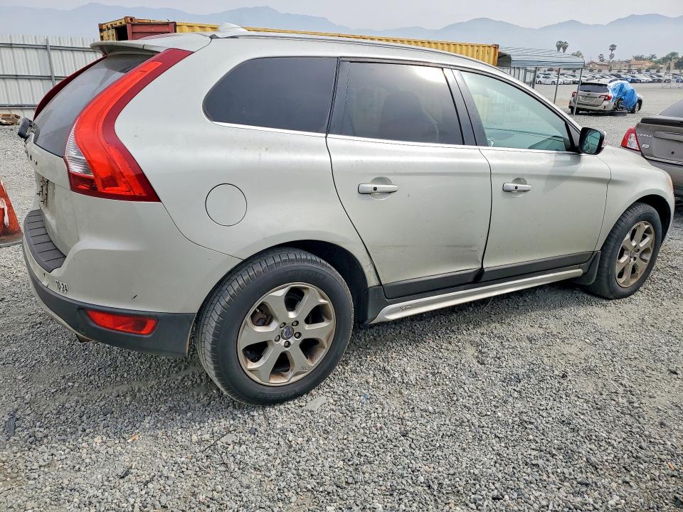 48211166 :رقم المزاد ، YV4952DL2D2381964 vin ، 2013 Volvo Xc60 مزاد بيع
