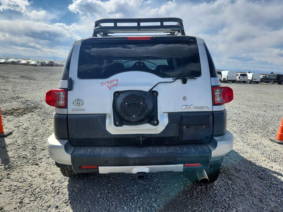 47089896 :رقم المزاد ، JTEBU11F770014991 vin ، 2007 Toyota Fj Cruiser مزاد بيع