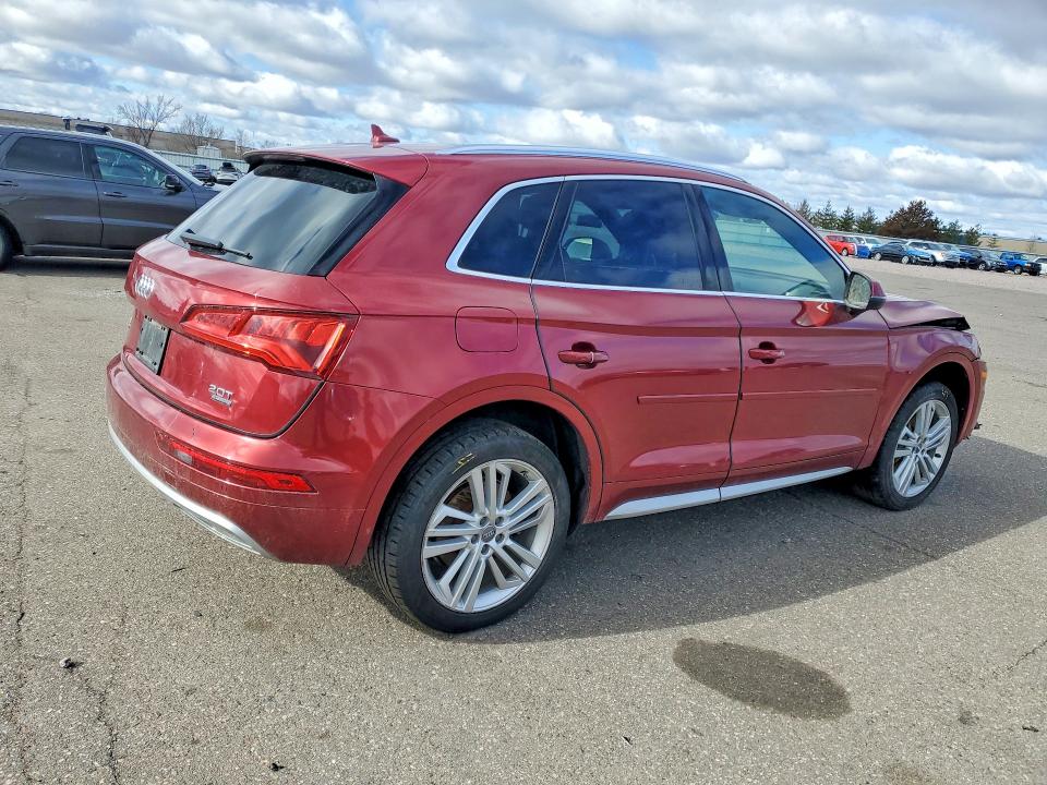 2018 Audi Q5 მანქანა იყიდება აუქციონზე, vin: WA1CNBFY6J2110767, აუქციონის ნომერი: 45916556