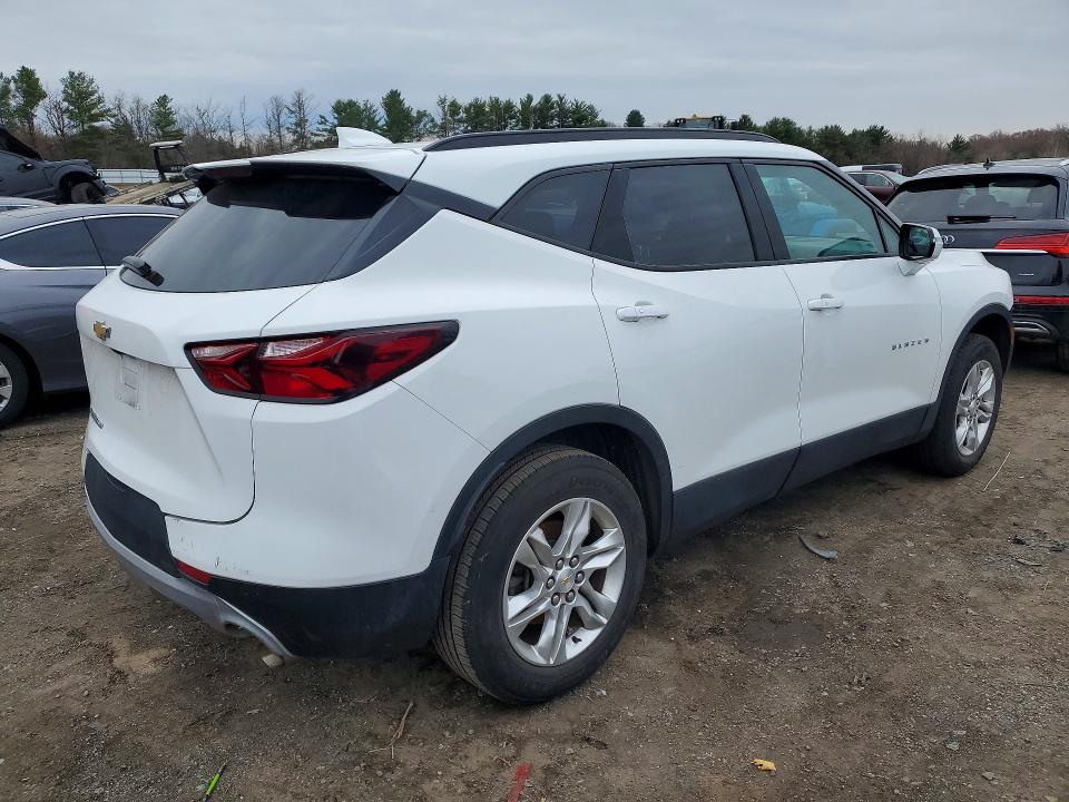 46126896 :رقم المزاد ، 3GNKBJR4XNS129028 vin ، 2022 Chevrolet Blazer مزاد بيع