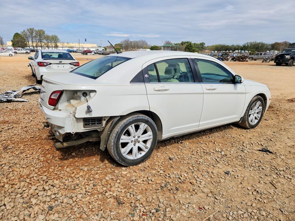 46530426 :رقم المزاد ، 1C3CC5FV1AN153533 vin ، 2010 Chrysler Sebring مزاد بيع