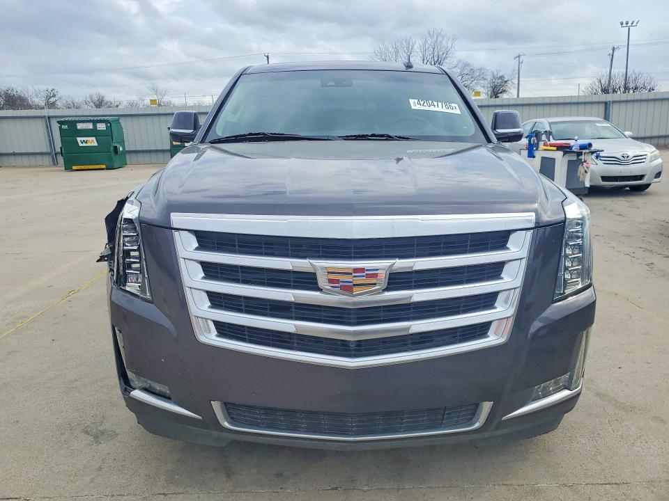 42047786 :رقم المزاد ، 1GYS3BKJXJR368601 vin ، 2018 Cadillac Escalade مزاد بيع