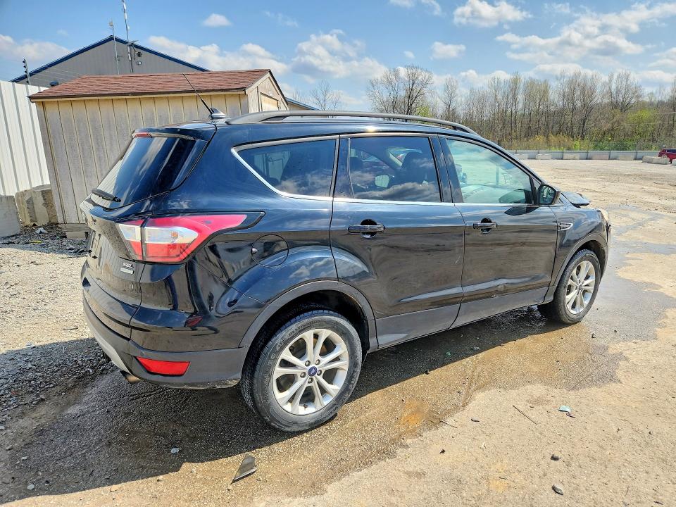 Продаж на аукціоні авто 2018 Ford Escape, vin: 1FMCU0HD1JUB59754, номер лоту: 47647056