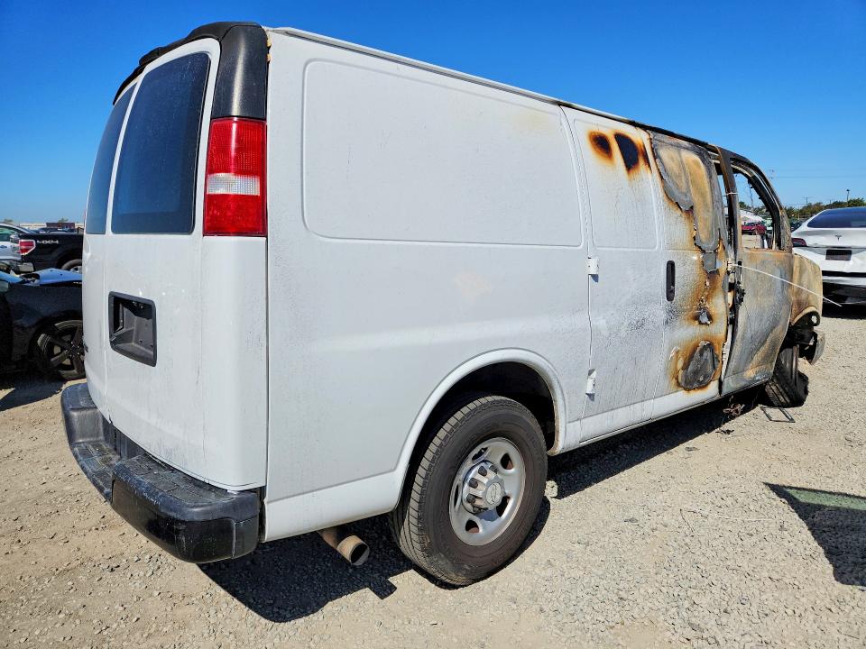 45848586 :رقم المزاد ، 1GCWGAFP3J1279410 vin ، 2018 Chevrolet Express G2500 مزاد بيع