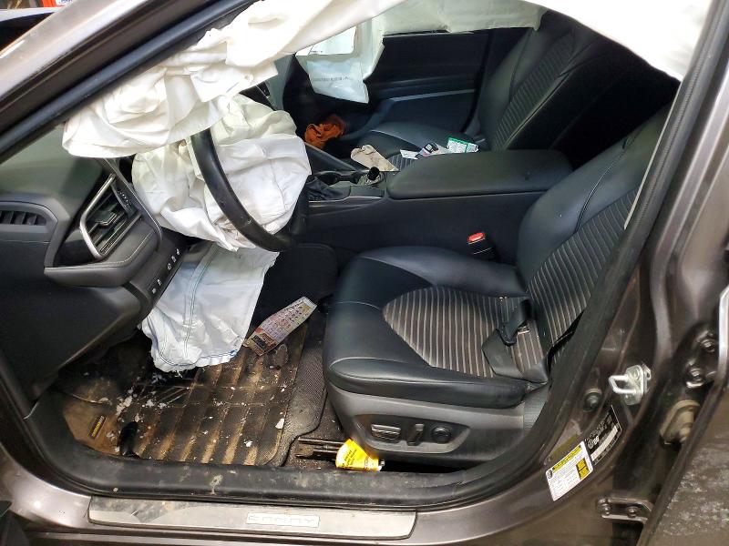79845805 :رقم المزاد ، 4T1G11AK6NU624902 vin ، 2022 Toyota Camry Se 4dr مزاد بيع