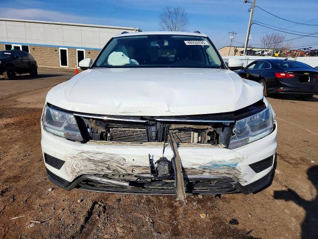 46552436 :رقم المزاد ، 3VV2B7AX7LM064398 vin ، 2020 Volkswagen Tiguan مزاد بيع