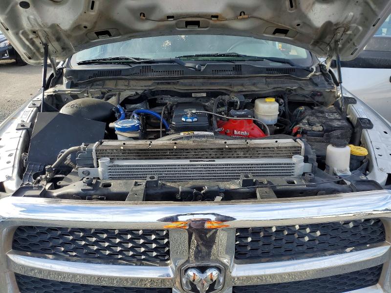 41669906 :رقم المزاد ، 3C6UR5CLXHG694236 vin ، 2017 Ram 2500 مزاد بيع