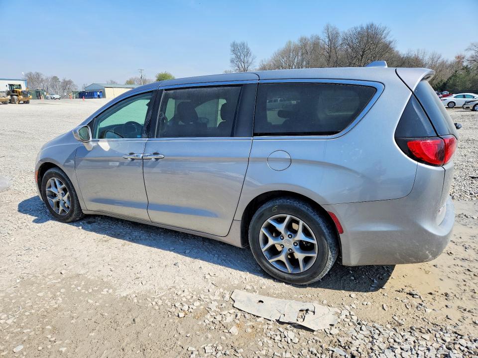 46972946 :رقم المزاد ، 2C4RC1FG6JR126461 vin ، 2018 Chrysler Pacifica مزاد بيع