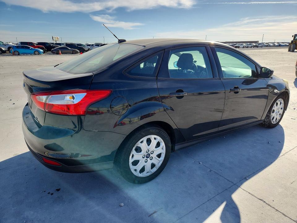 2012 Ford Focus მანქანა იყიდება აუქციონზე, vin: 1FAHP3F25CL381880, აუქციონის ნომერი: 46539696