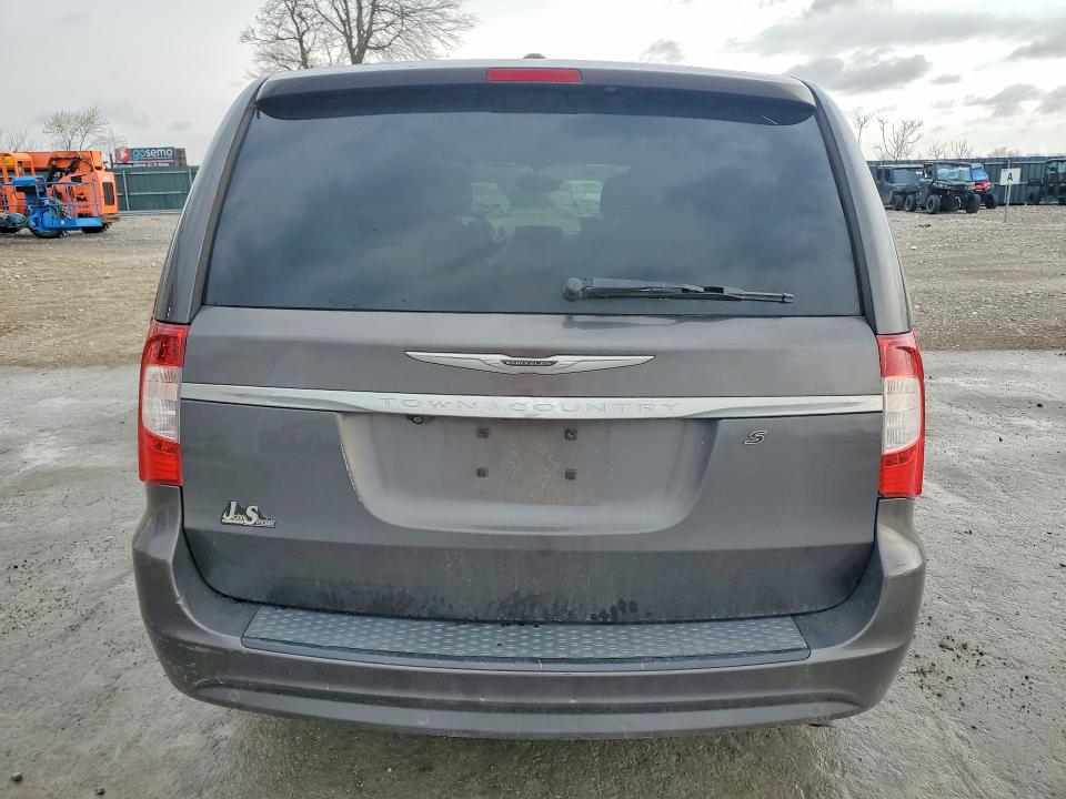 2015 Chrysler Town & Country მანქანა იყიდება აუქციონზე, vin: 2C4RC1HG7FR561655, აუქციონის ნომერი: 45533886