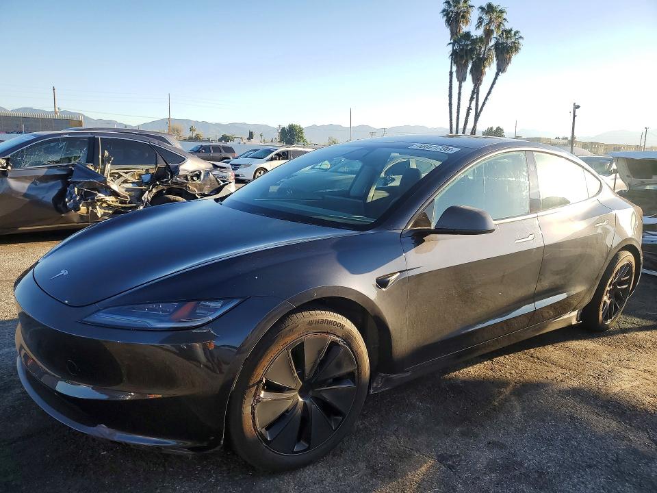 Продаж на аукціоні авто 2025 Tesla Model 3, vin: 5YJ3E1EAXSF058661, номер лоту: 46021706
