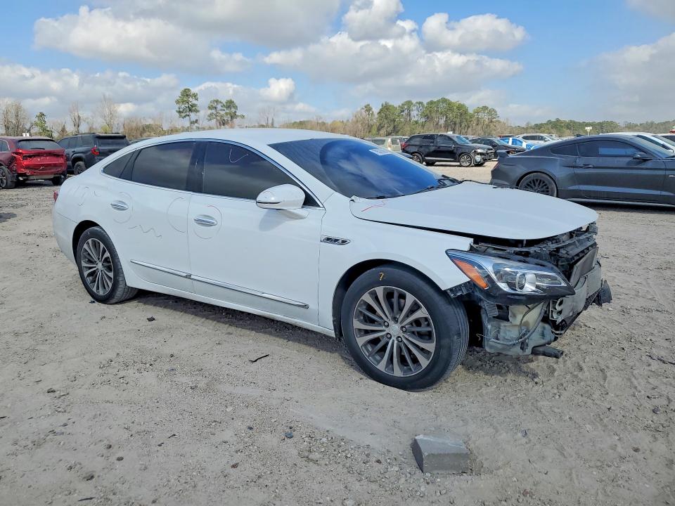 79573565 :رقم المزاد ، 1G4ZR5SS9HU181253 vin ، 2017 Buick Lacrosse مزاد بيع