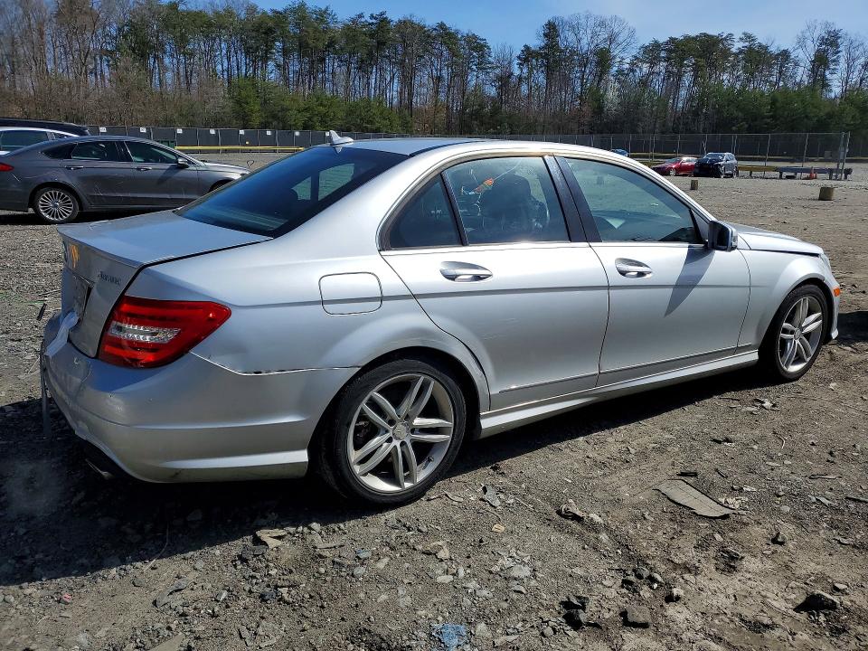 Продажа на аукционе авто 2014 Mercedes-benz C, vin: WDDGF8AB8ER324849, номер лота: 46997286