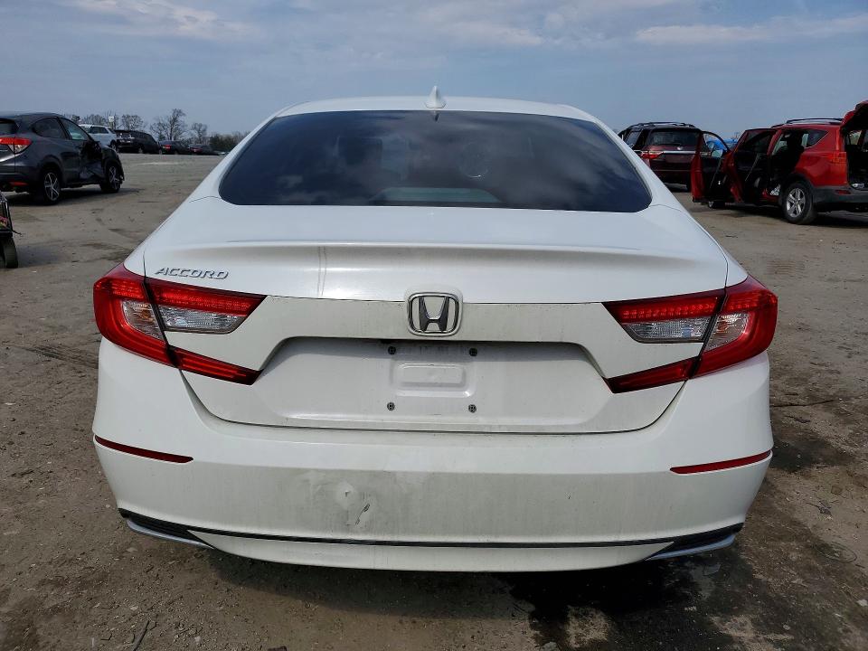 47869166 :رقم المزاد ، 1HGCV1F59JA126622 vin ، 2018 Honda Accord مزاد بيع