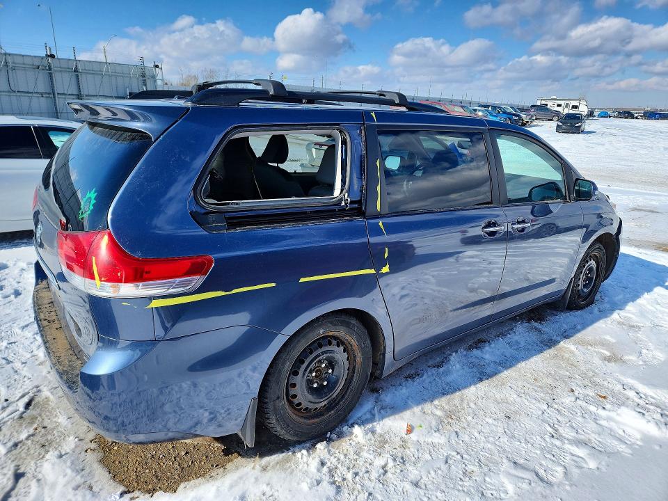 Продажа на аукционе авто 2013 Toyota Sienna, vin: 5TDDK3DC2DS061984, номер лота: 47533646