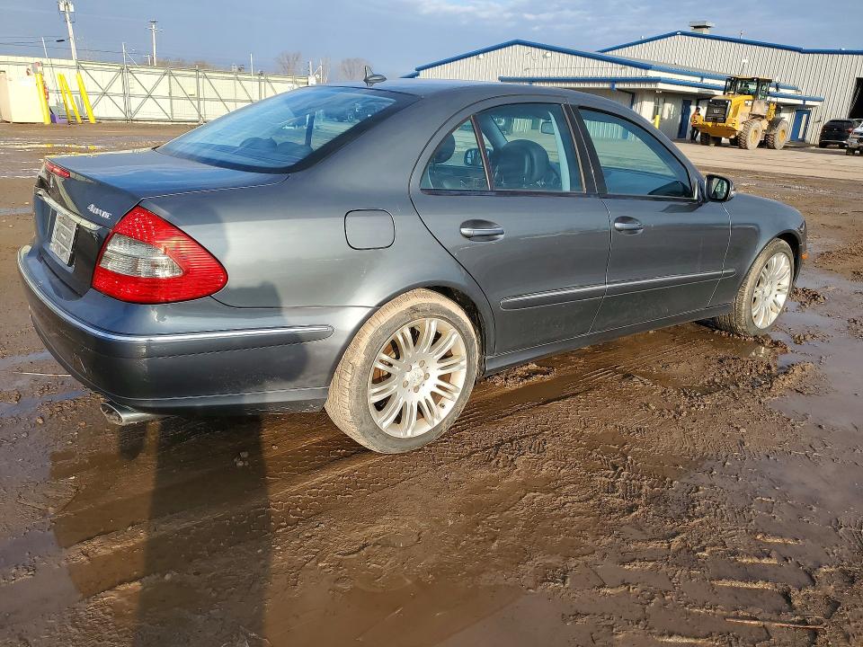 2008 Mercedes-benz E მანქანა იყიდება აუქციონზე, vin: WDBUF87XX8B267954, აუქციონის ნომერი: 41736136