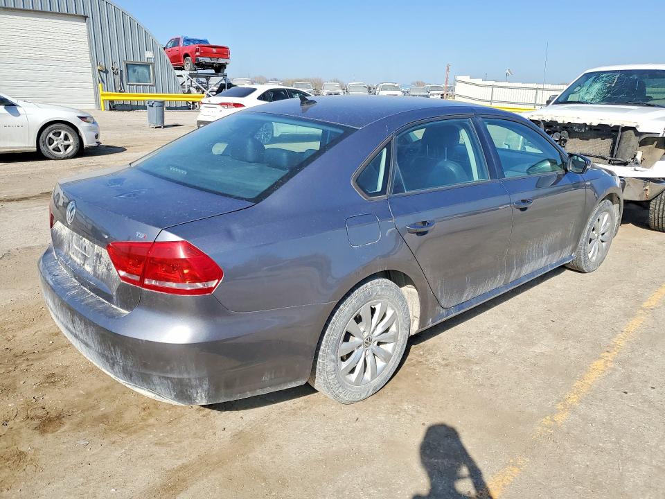 Продажа на аукционе авто 2015 Volkswagen Passat, vin: 1VWAT7A36FC042111, номер лота: 47197726