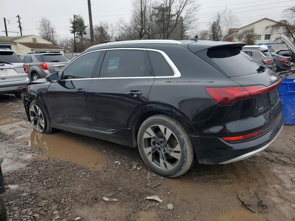 Aukcja sprzedaży 2022 Audi E-tron, vin: WA1AAAGE1NB005612, numer aukcji: 41757696