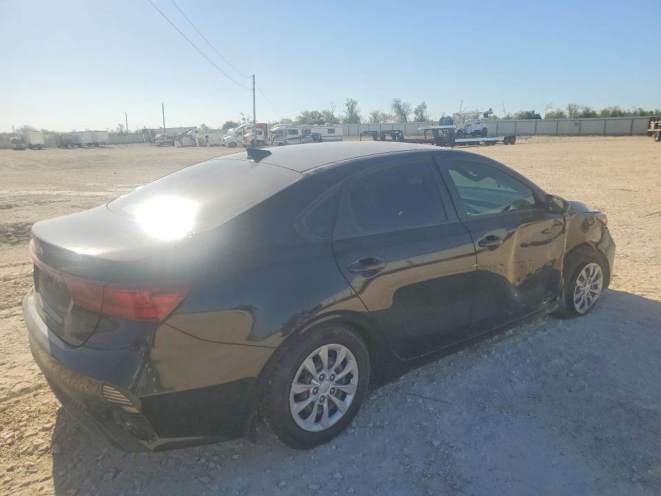 46094036 :رقم المزاد ، 3KPF24AD2RE801529 vin ، 2024 Kia Forte مزاد بيع