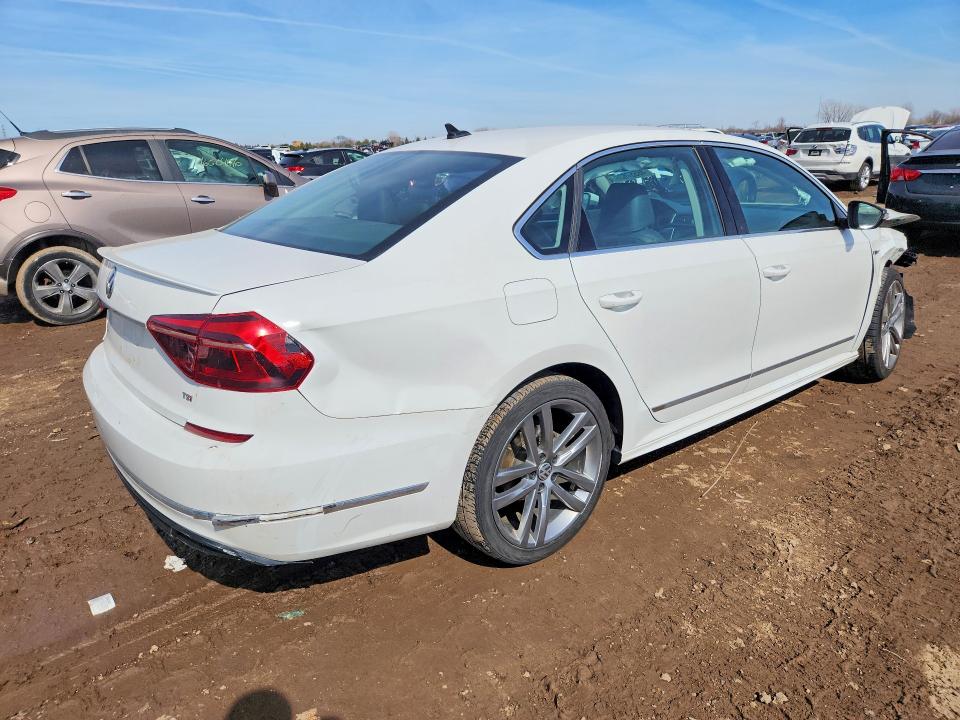 Продажа на аукционе авто 2017 Volkswagen Passat, vin: 1VWDT7A39HC074499, номер лота: 46557626