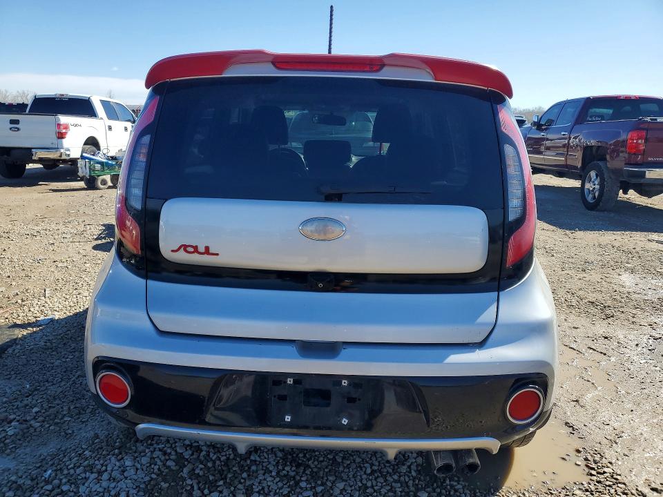 2018 Kia Soul მანქანა იყიდება აუქციონზე, vin: KNDJX3AA8J7617003, აუქციონის ნომერი: 45844696