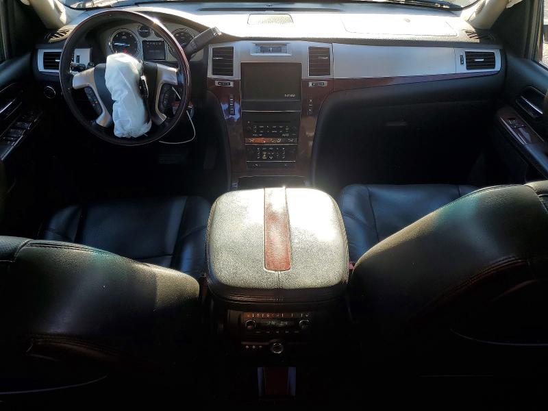Auction sale of the 2011 Cadillac Escalade, vin: 1GYS4JEF9BR330700, lot number: 47129596