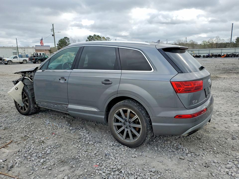 Продажа на аукционе авто 2017 Audi Q7, vin: WA1LAAF74HD038432, номер лота: 79584525