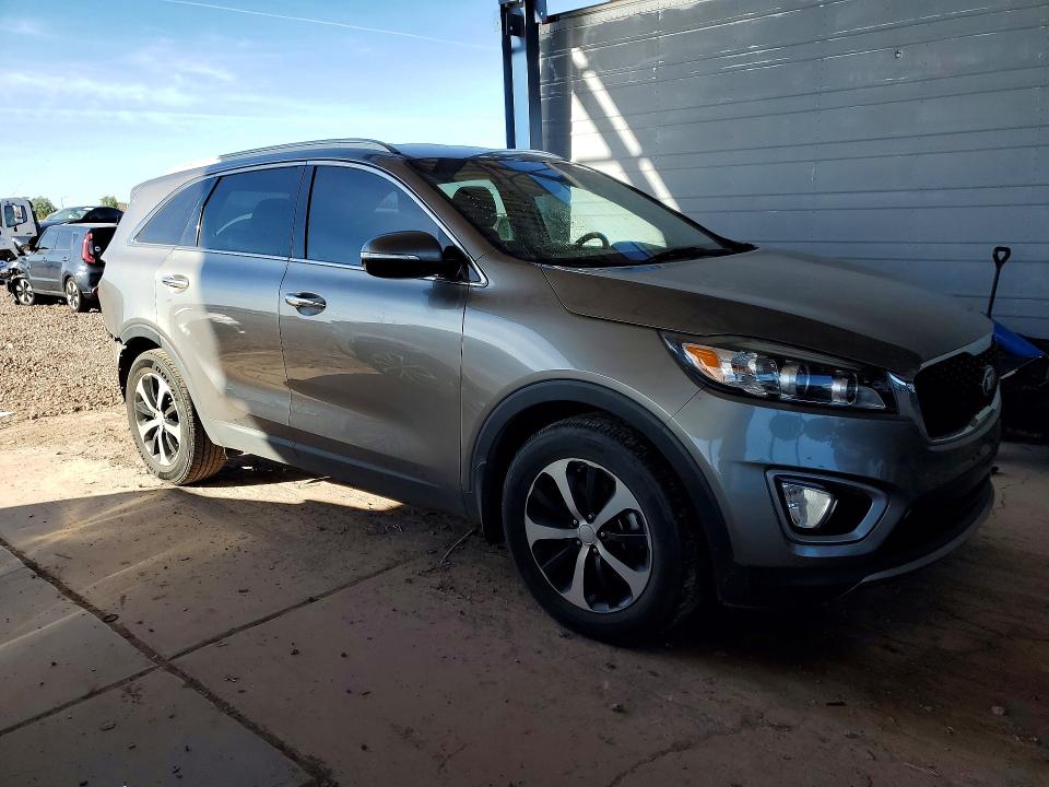 Продажа на аукционе авто 2016 Kia Sorento, vin: 5XYPH4A10GG056997, номер лота: 45481776