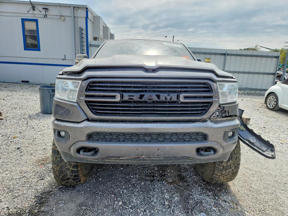 47303116 :رقم المزاد ، 1C6SRFFTXMN771651 vin ، 2021 Ram 1500 مزاد بيع
