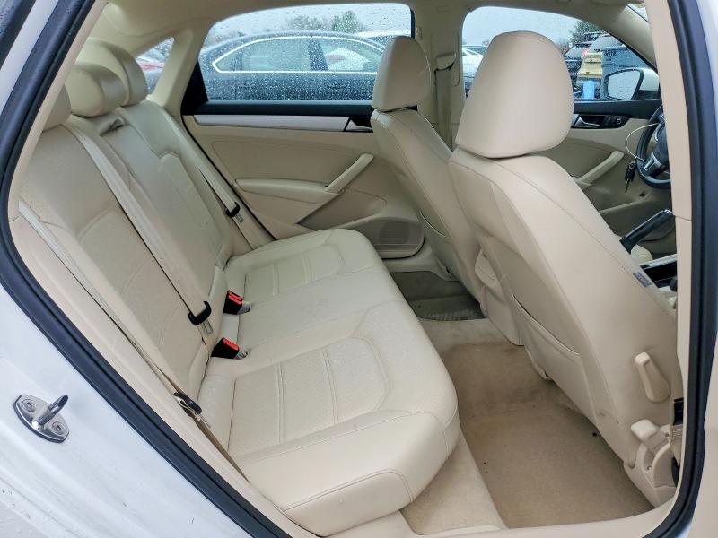 41723856 :رقم المزاد ، 1VWBP7A30CC076694 vin ، 2012 Volkswagen Passat مزاد بيع