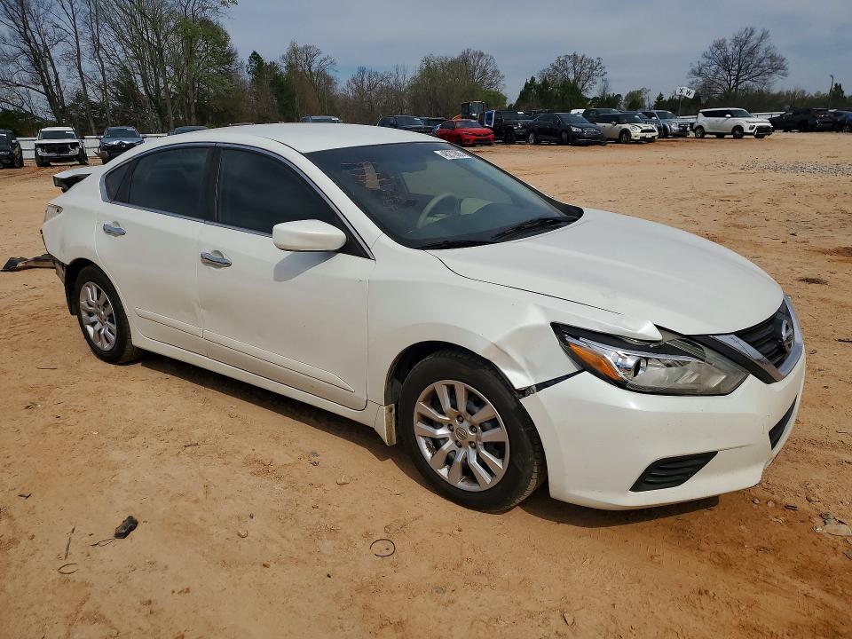 2017 Nissan Altima მანქანა იყიდება აუქციონზე, vin: 1N4AL3AP3HN308163, აუქციონის ნომერი: 46272886