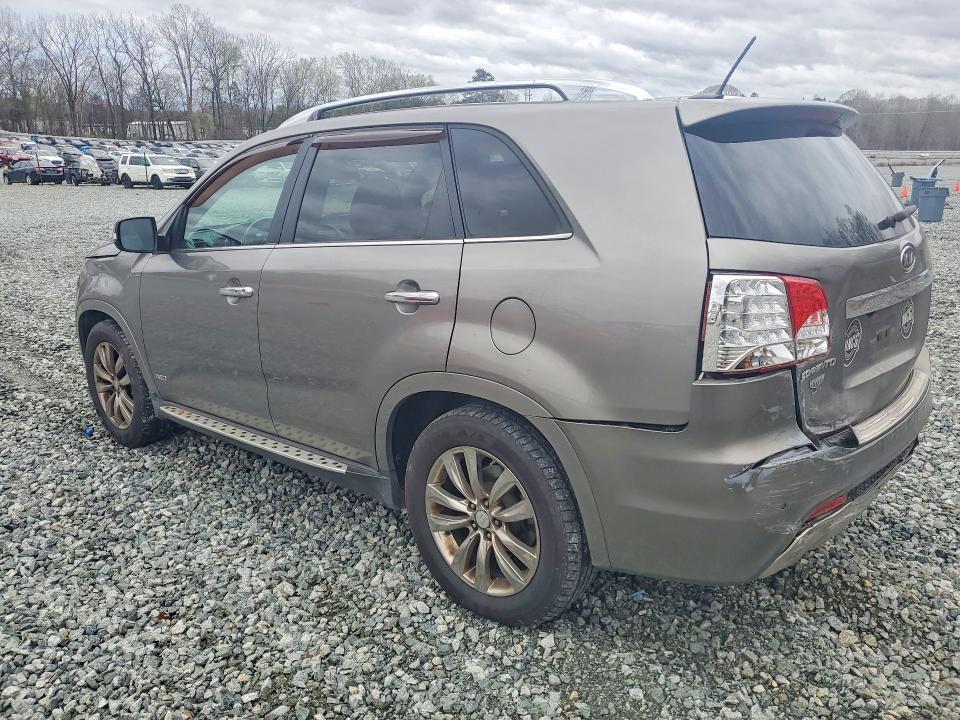 46082826 :رقم المزاد ، 5XYKWDA2XDG335362 vin ، 2013 Kia Sorento مزاد بيع