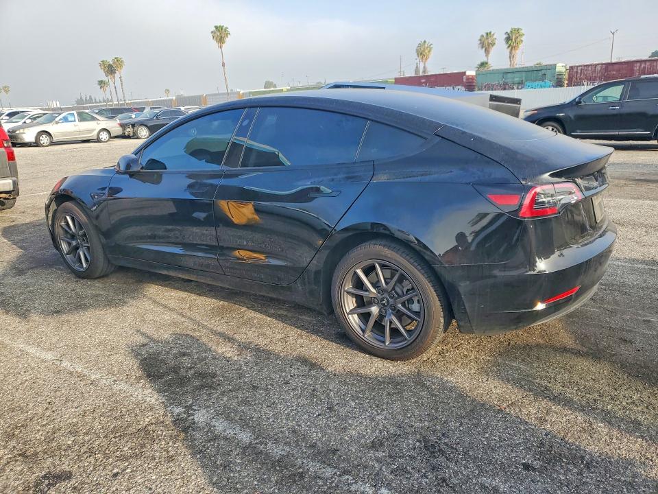 Продажа на аукционе авто 2023 Tesla Model 3, vin: 5YJ3E1EA0PF493857, номер лота: 47643676